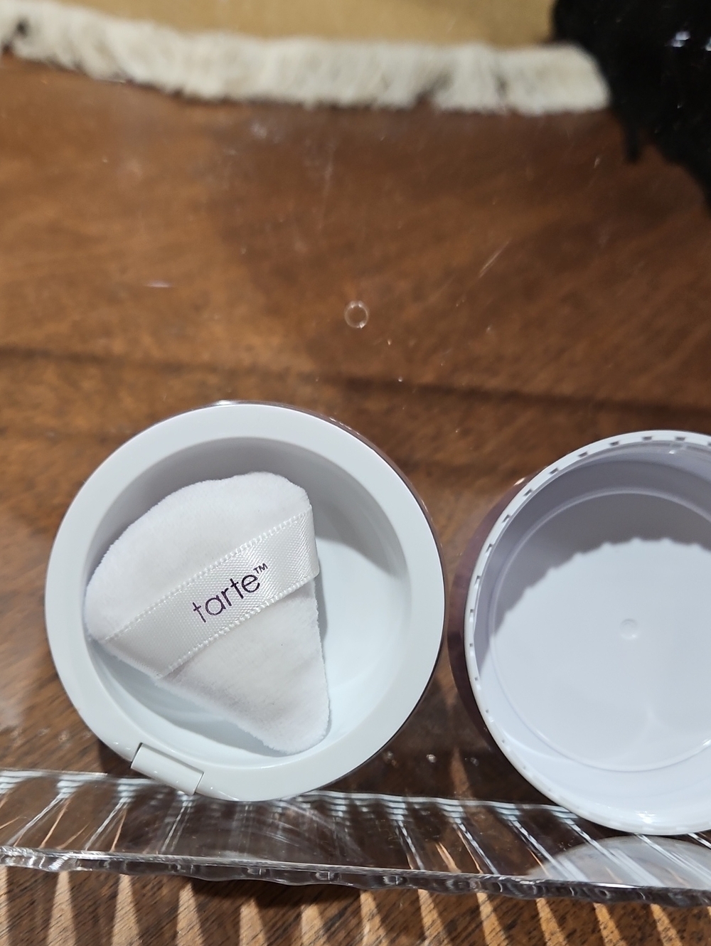 tarte Creaseless Translucent Setting Powder - Picture 6 of 9